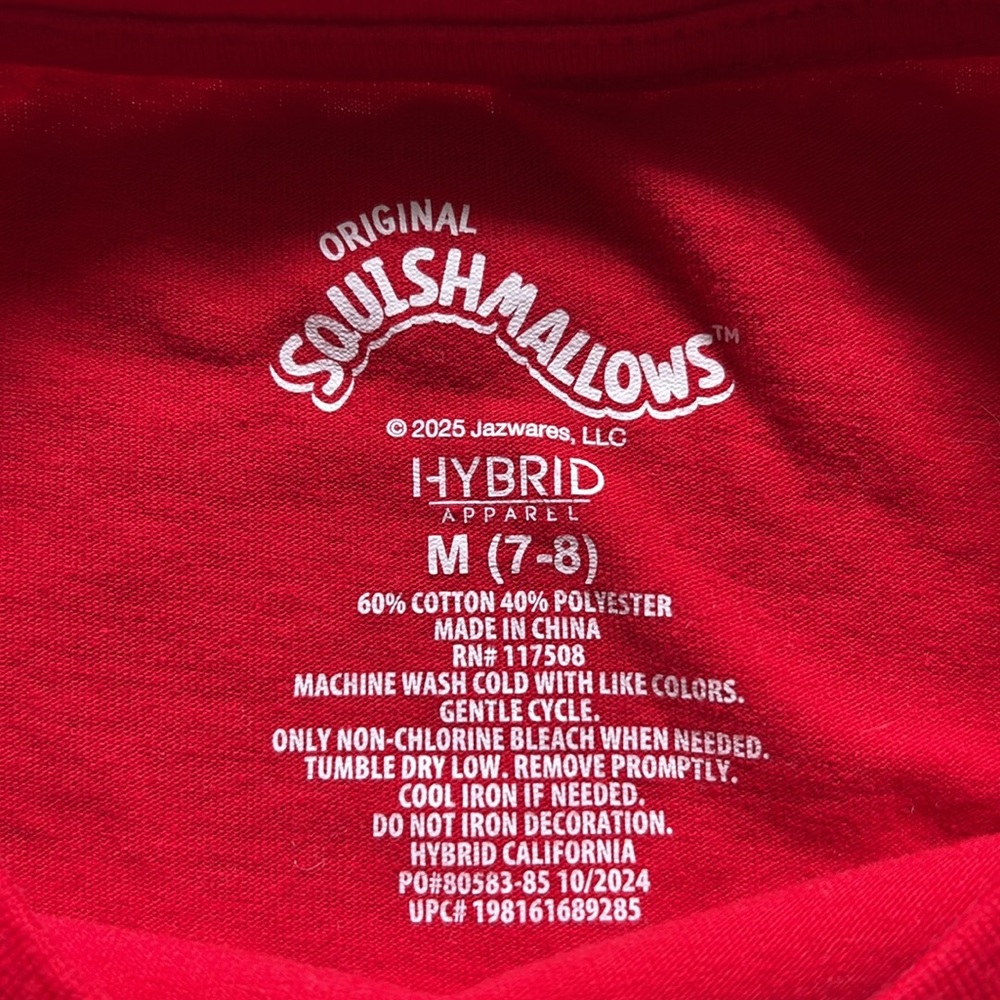 Hybrid & Company Red “Love Is Magical” Squishmallows Girl T-Shirt - Picture 3 of 4